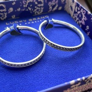 NWT 🌻 Silver Lucky Brand Earrings